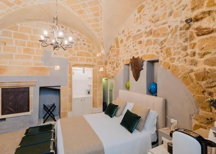 Relais La Casa Del Poeta Bed & Breakfast 3*