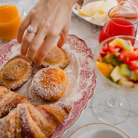 Relais La Casa Del Poeta 3*