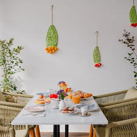 Nocleg ze śniadaniem Relais La Casa Del Poeta 3*